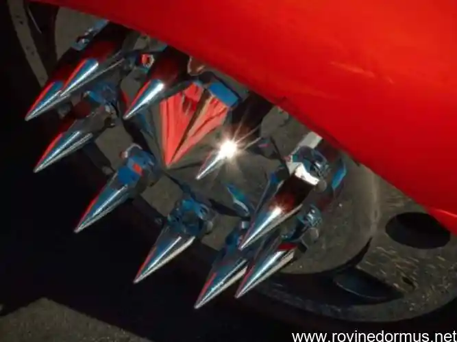 why do 18 wheelers have spikes