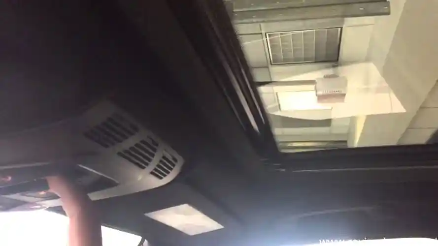 how to close a sunroof