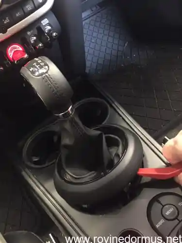 how to change automatic shift knob