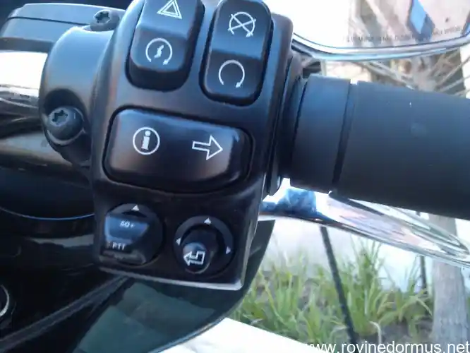my hazard lights wont turn off