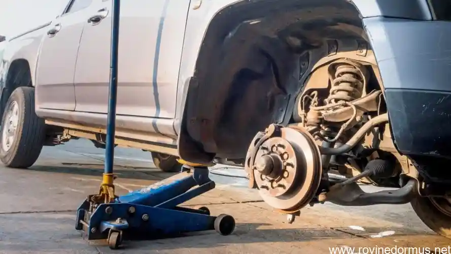 how to jack up a truck